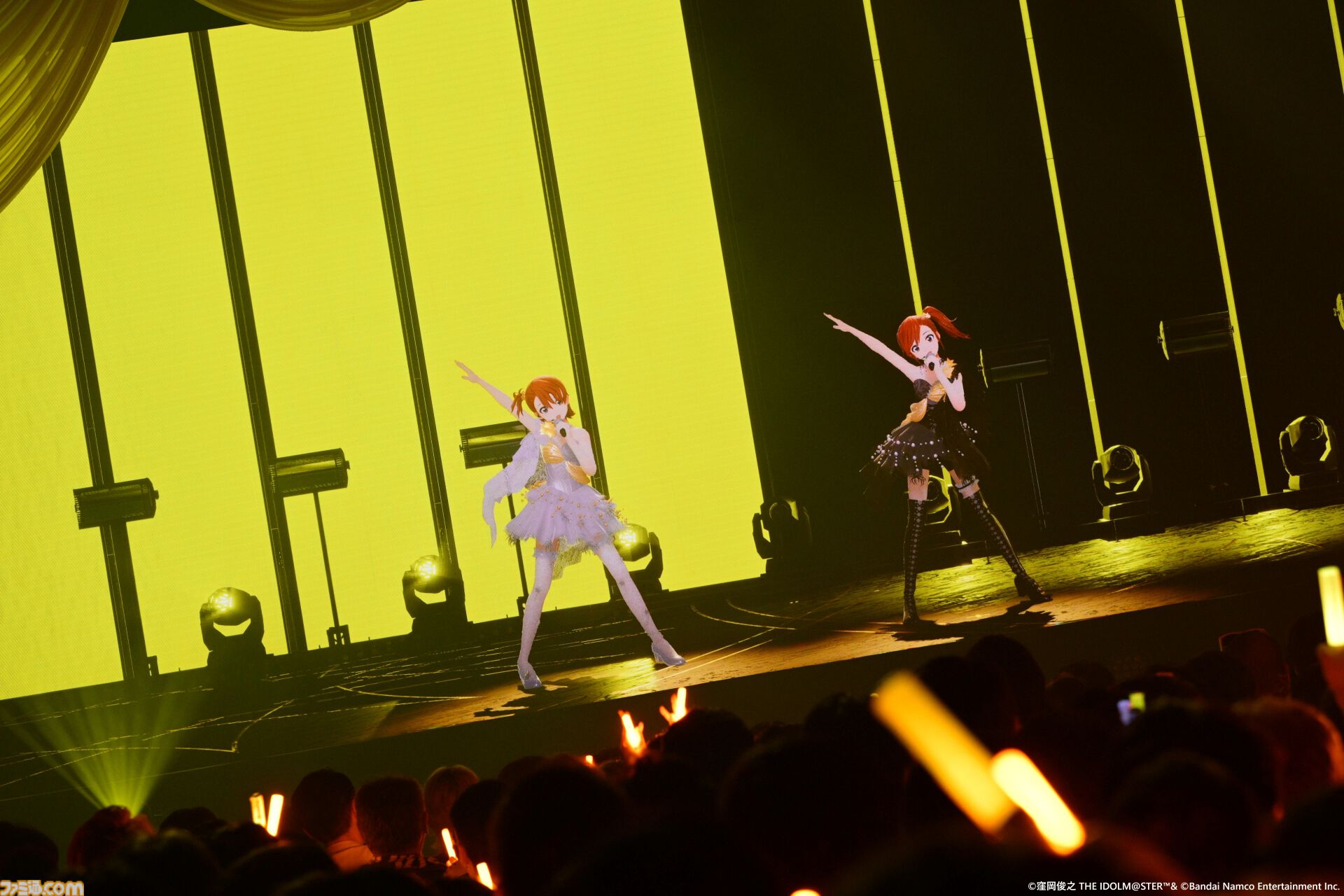 『アイマス』双海亜美・真美 twin live“ふたごぼしのつばさ”東京公演リポート。全曲ふたりでのステージで、新曲『北極星をズラしちゃえ！』でも一体感のあるパフォーマンスを披露。