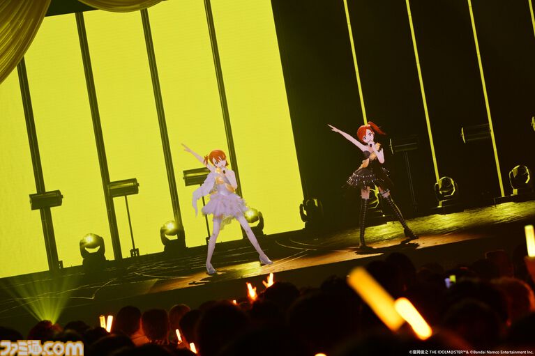 『アイマス』双海亜美・真美 twin live“ふたごぼしのつばさ”東京公演リポート。全曲ふたりでのステージで、新曲『北極星をズラしちゃえ！』でも一体感のあるパフォーマンスを披露。