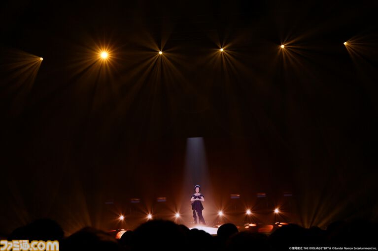 『アイマス』三浦あずさ・秋月律子 twin live “つみまつよるまち”東京公演リポート。大人の魅力が溢れる落ち着いたライブで、オシャレな新曲『Binary Star』も披露