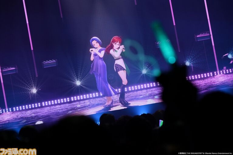 『アイマス』三浦あずさ・秋月律子 twin live “つみまつよるまち”東京公演リポート。大人の魅力が溢れる落ち着いたライブで、オシャレな新曲『Binary Star』も披露