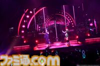 『アイマス』三浦あずさ・秋月律子 twin live “つみまつよるまち”東京公演リポート。大人の魅力が溢れる落ち着いたライブで、オシャレな新曲『Binary Star』も披露