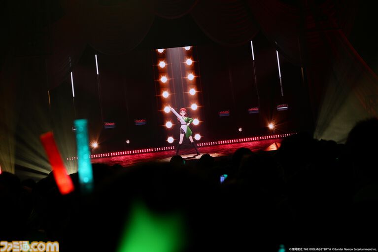 『アイマス』三浦あずさ・秋月律子 twin live “つみまつよるまち”東京公演リポート。大人の魅力が溢れる落ち着いたライブで、オシャレな新曲『Binary Star』も披露