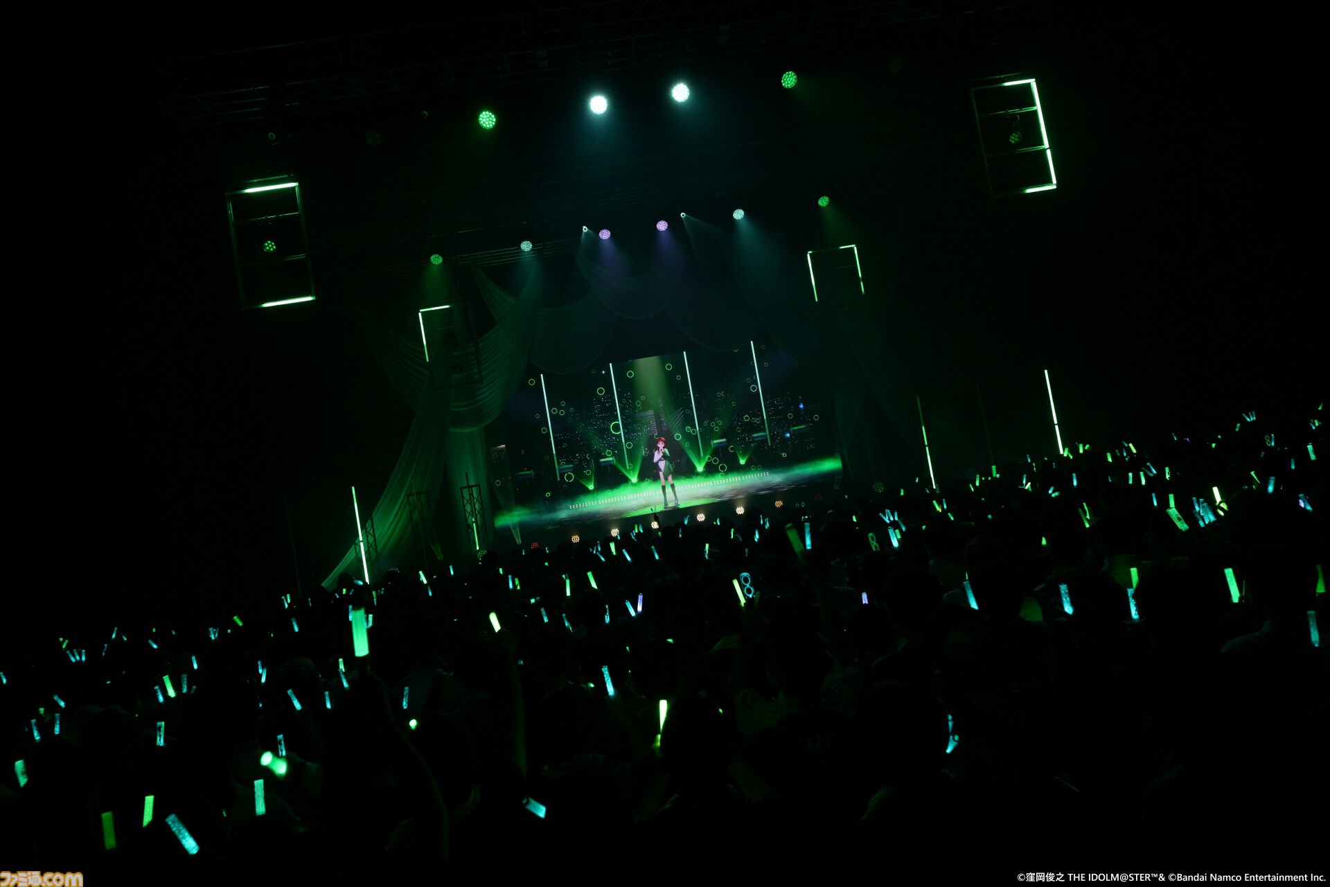 『アイマス』三浦あずさ・秋月律子 twin live “つみまつよるまち”東京公演リポート。大人の魅力が溢れる落ち着いたライブで、オシャレな新曲『Binary Star』も披露