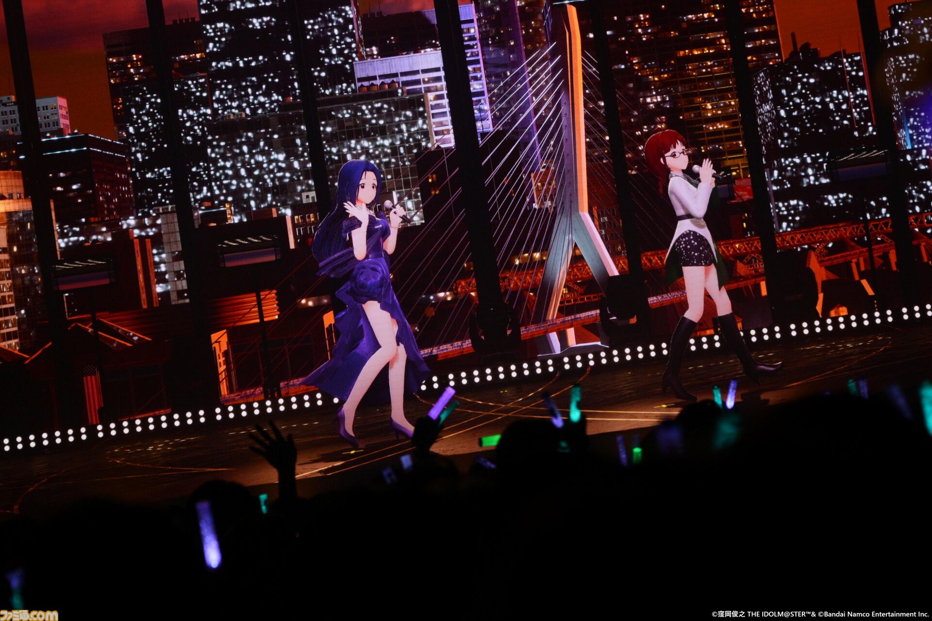 『アイマス』三浦あずさ・秋月律子 twin live “つみまつよるまち”東京公演リポート。大人の魅力が溢れる落ち着いたライブで、オシャレな新曲『Binary Star』も披露