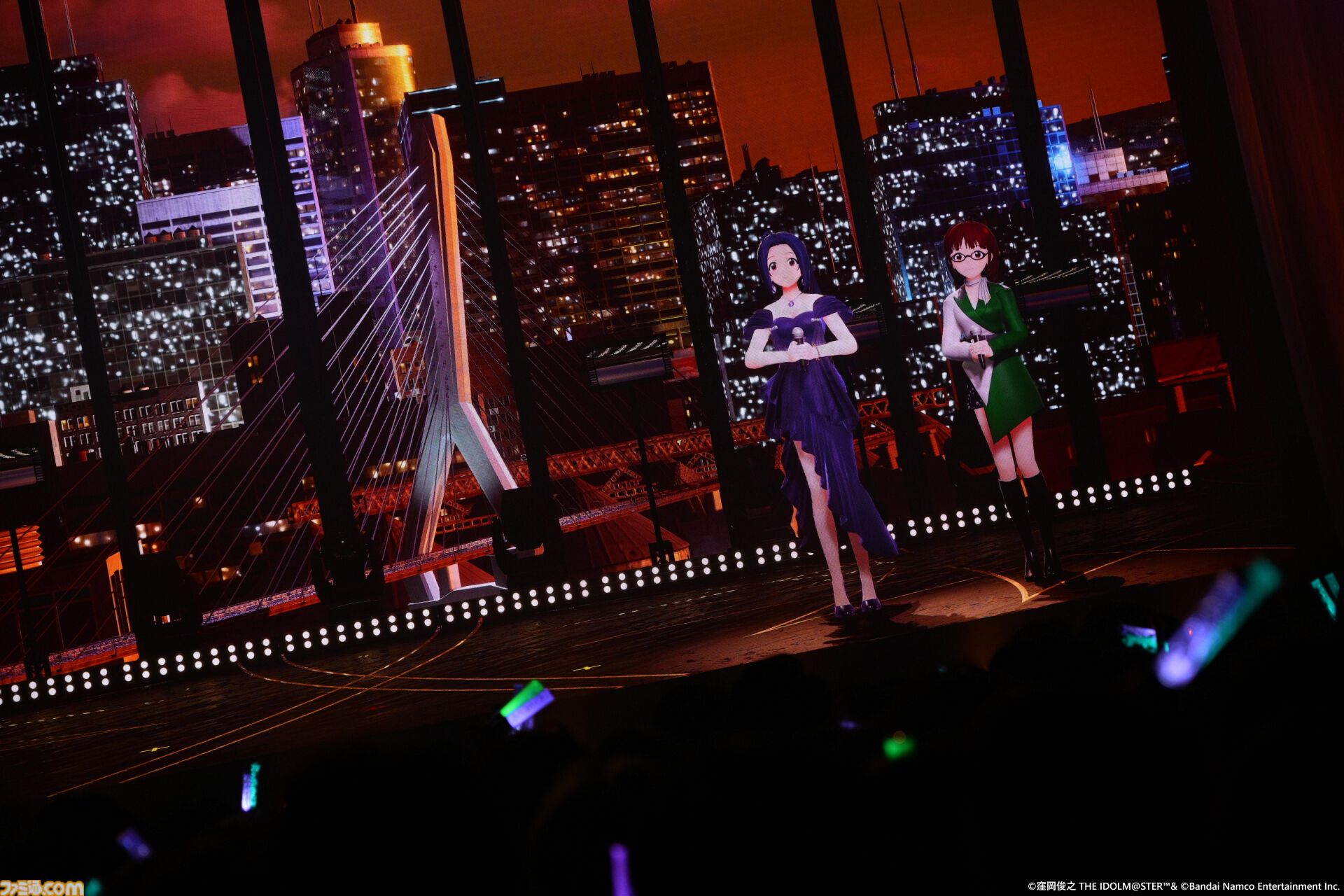 『アイマス』三浦あずさ・秋月律子 twin live “つみまつよるまち”東京公演リポート。大人の魅力が溢れる落ち着いたライブで、オシャレな新曲『Binary Star』も披露