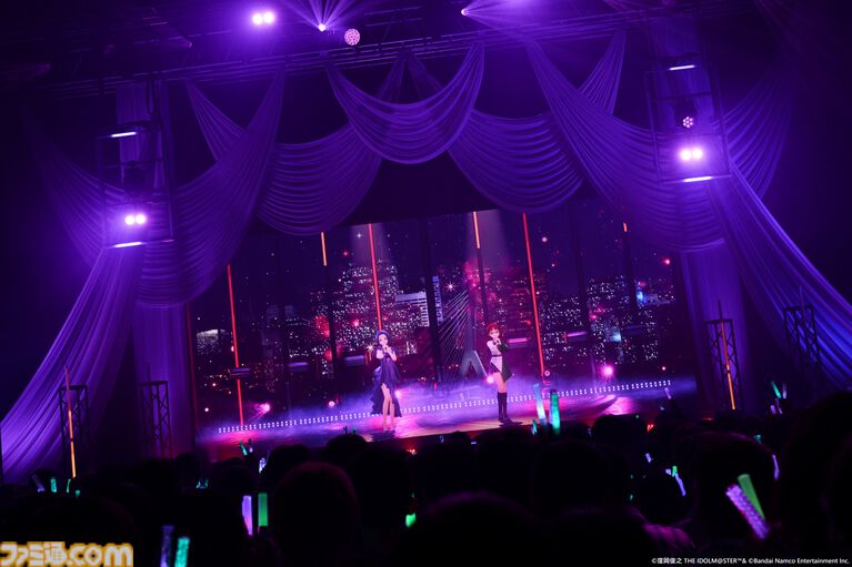 『アイマス』三浦あずさ・秋月律子 twin live “つみまつよるまち”東京公演リポート。大人の魅力が溢れる落ち着いたライブで、オシャレな新曲『Binary Star』も披露
