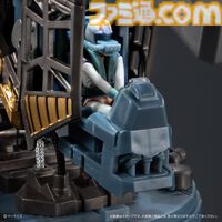 【ガンダム】3種合体で全高約20cmのバストアップフィギュアに。精巧な内部構造も楽しめる。本日（8/31）よりガシャポンオンラインで予約開始