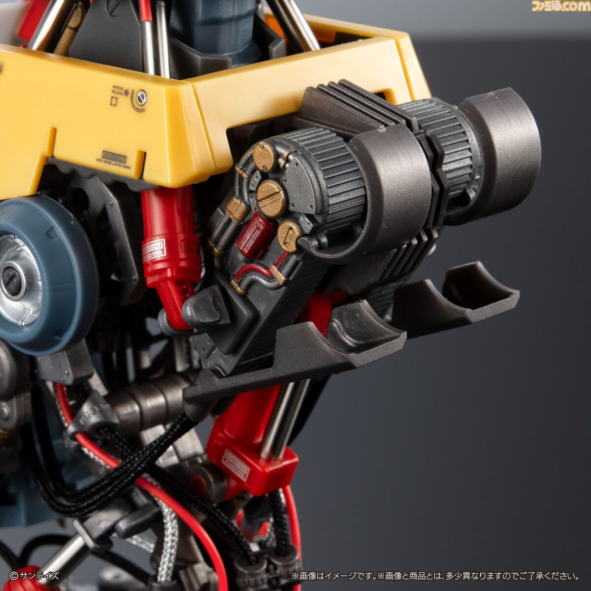 【ガンダム】3種合体で全高約20cmのバストアップフィギュアに。精巧な内部構造も楽しめる。本日（8/31）よりガシャポンオンラインで予約開始