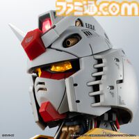 【ガンダム】3種合体で全高約20cmのバストアップフィギュアに。精巧な内部構造も楽しめる。本日（8/31）よりガシャポンオンラインで予約開始