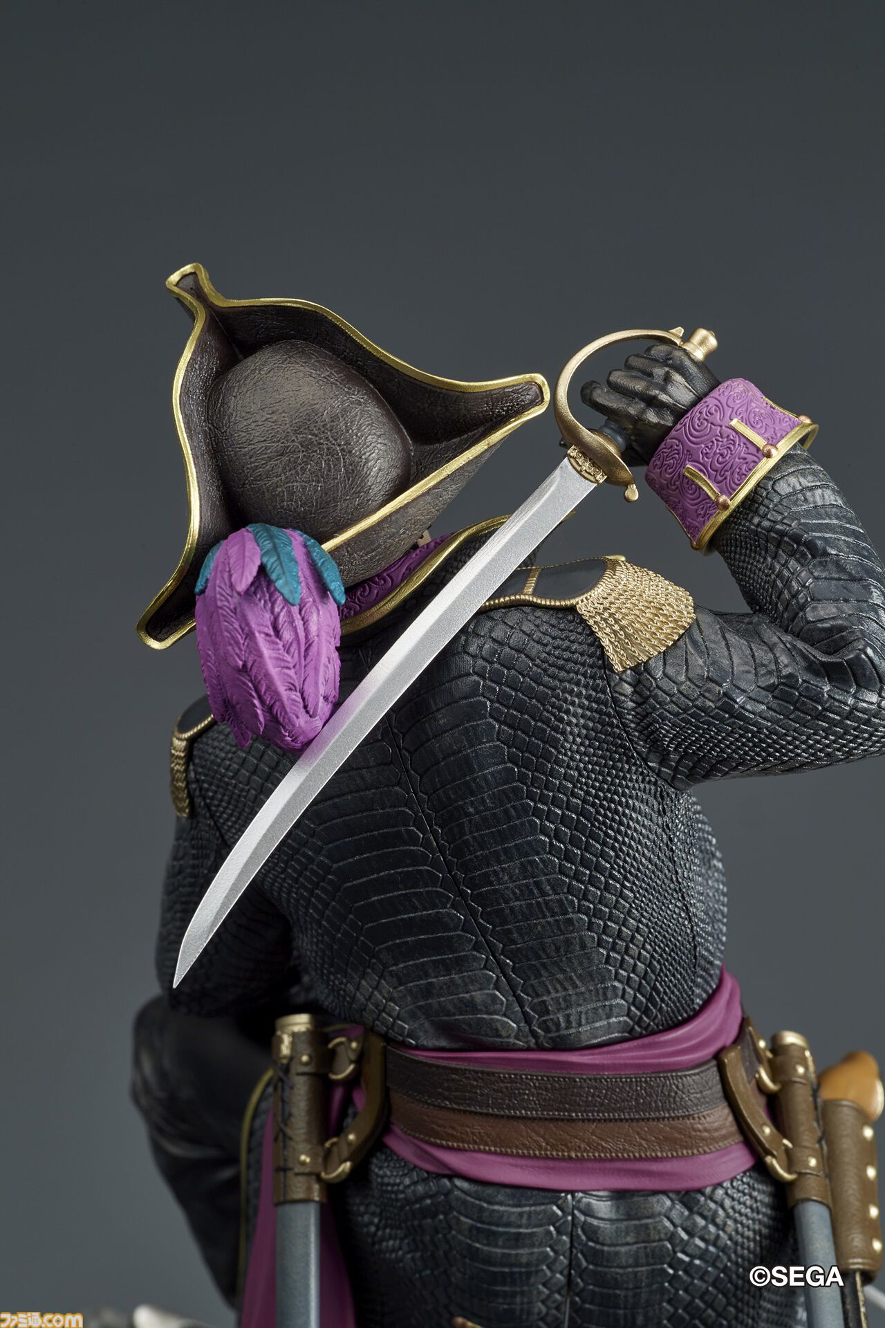 『龍が如く8外伝』キャプテン真島フィギュアがエビテンで予約受付中。限定特典はフィギュアのバックに飾ってもよし、敷いてもよしの“ゴロー丸布ポスター”