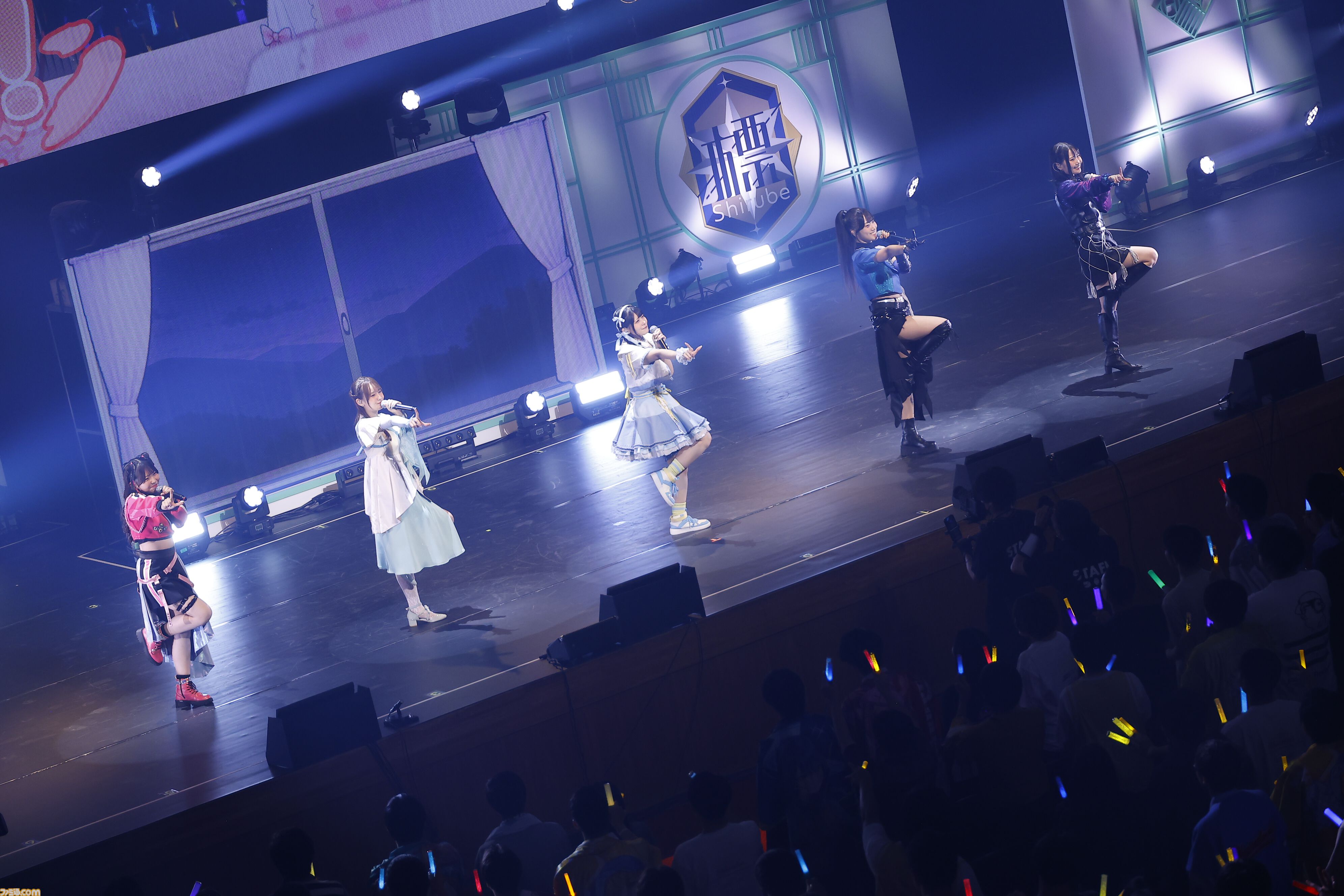 『学マス』標ツアー福岡公演Day1リポート。藤田ことねの新曲『神かわいい』や花海咲季の新曲『nazonazo』が初披露！ 熱いステージだけでなく、ユニークなMCで笑いも届ける