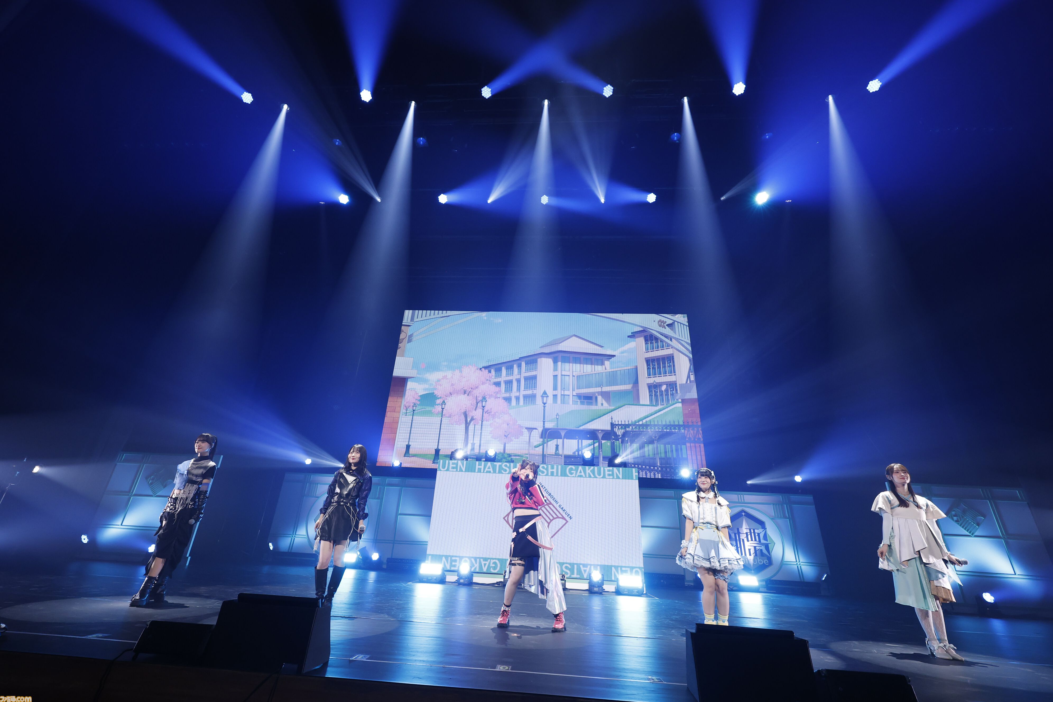 『学マス』標ツアー福岡公演Day1リポート。藤田ことねの新曲『神かわいい』や花海咲季の新曲『nazonazo』が初披露！ 熱いステージだけでなく、ユニークなMCで笑いも届ける