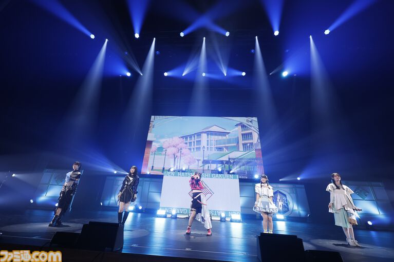 『学マス』標ツアー福岡公演Day1リポート。藤田ことねの新曲『神かわいい』や花海咲季の新曲『nazonazo』が初披露! 熱いステージだけでなく、ユニークなMCで笑いも届ける
