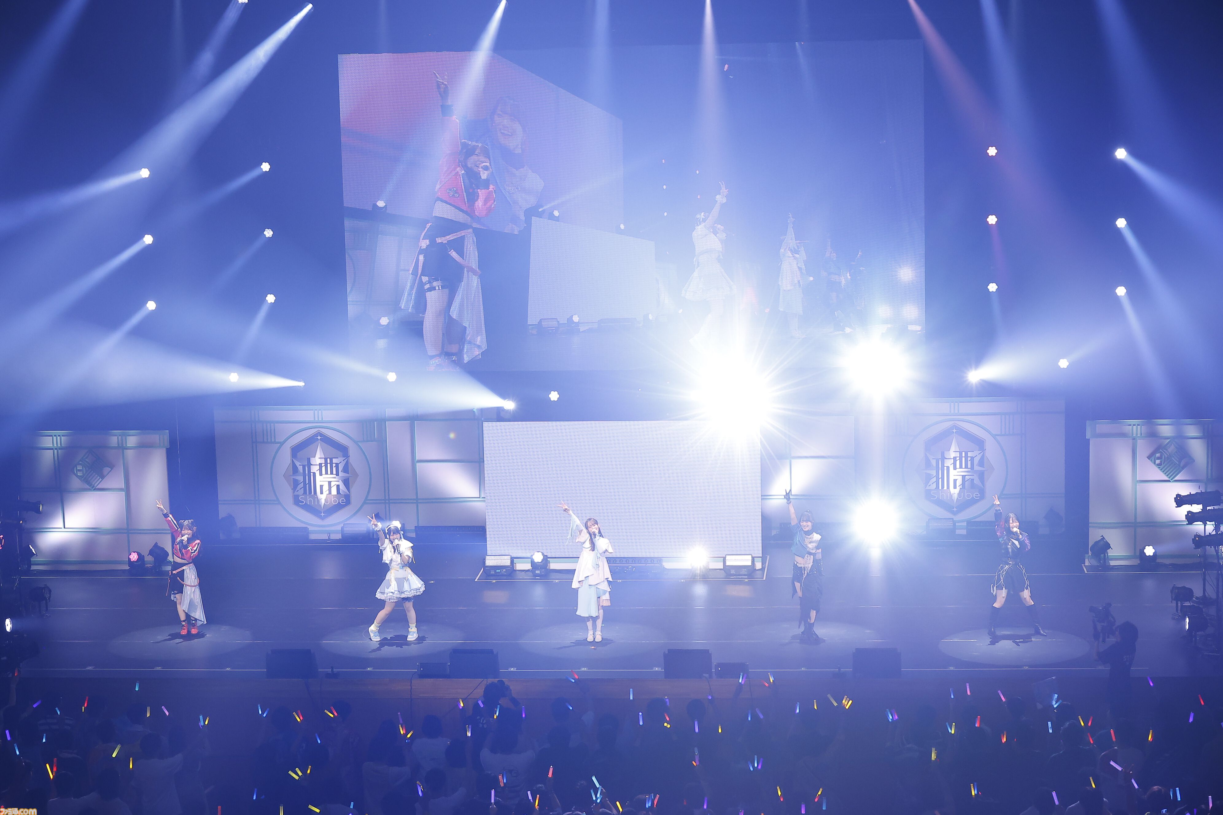 『学マス』標ツアー福岡公演Day1リポート。藤田ことねの新曲『神かわいい』や花海咲季の新曲『nazonazo』が初披露！ 熱いステージだけでなく、ユニークなMCで笑いも届ける