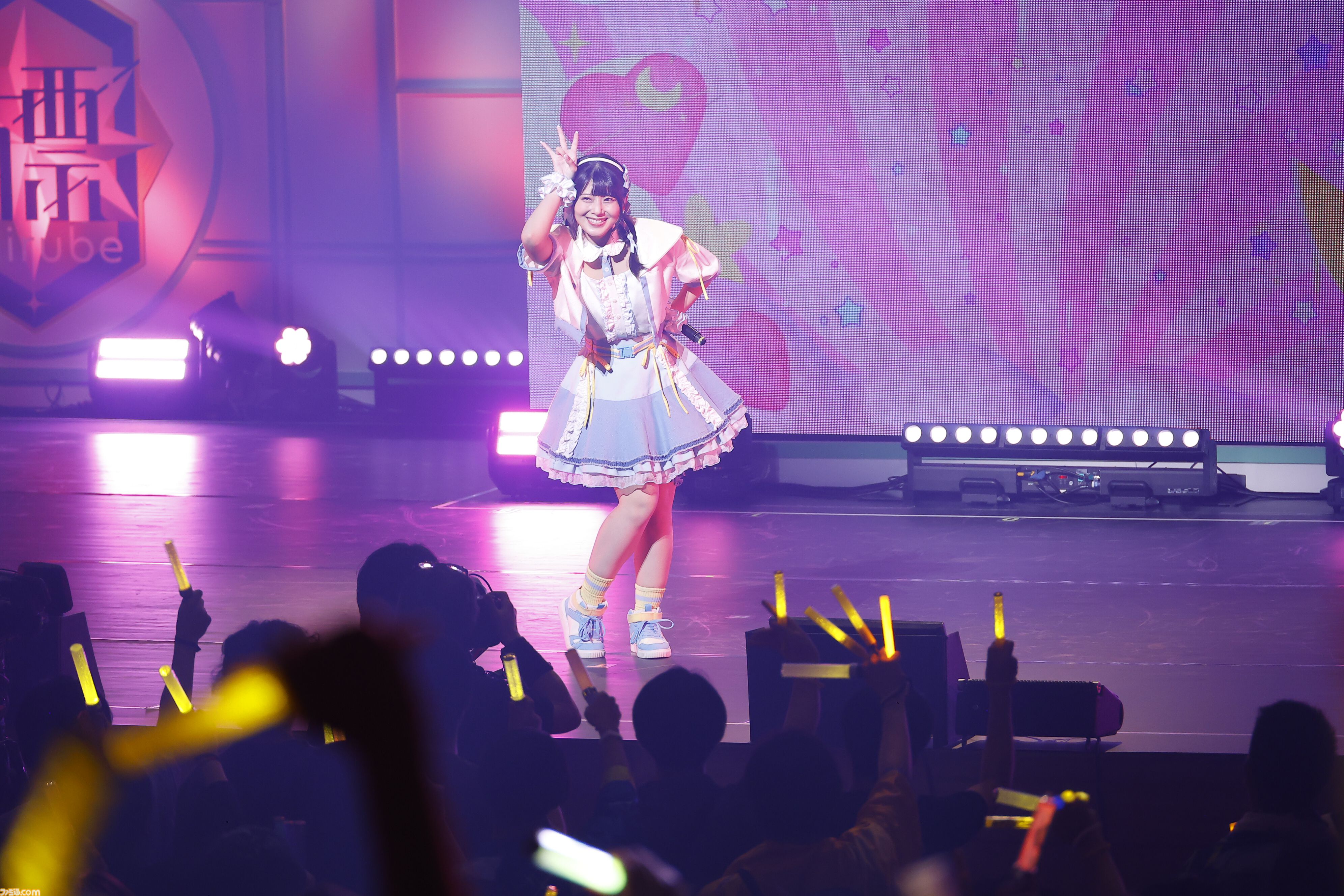 『学マス』標ツアー福岡公演Day1リポート。藤田ことねの新曲『神かわいい』や花海咲季の新曲『nazonazo』が初披露！ 熱いステージだけでなく、ユニークなMCで笑いも届ける