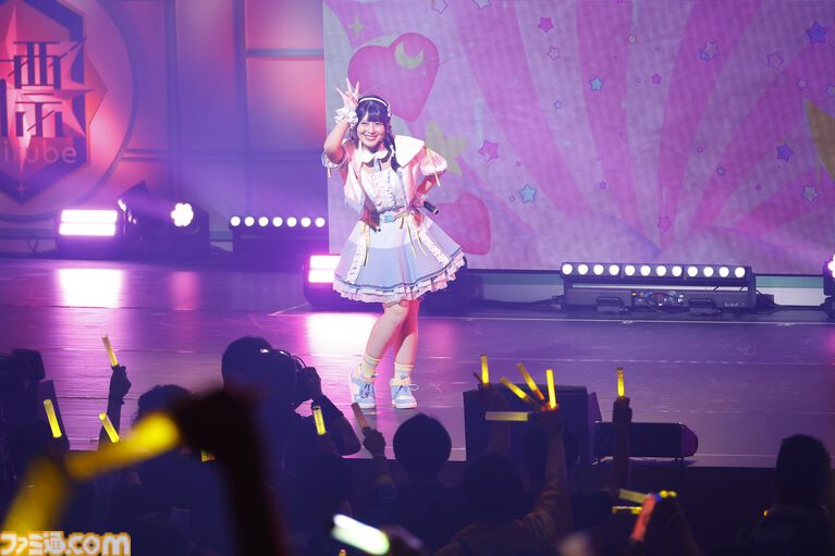 『学マス』標ツアー福岡公演Day1リポート。藤田ことねの新曲『神かわいい』や花海咲季の新曲『nazonazo』が初披露! 熱いステージだけでなく、ユニークなMCで笑いも届ける