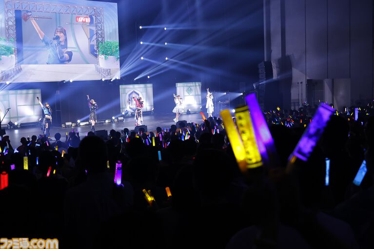 『学マス』標ツアー福岡公演Day1リポート。藤田ことねの新曲『神かわいい』や花海咲季の新曲『nazonazo』が初披露! 熱いステージだけでなく、ユニークなMCで笑いも届ける