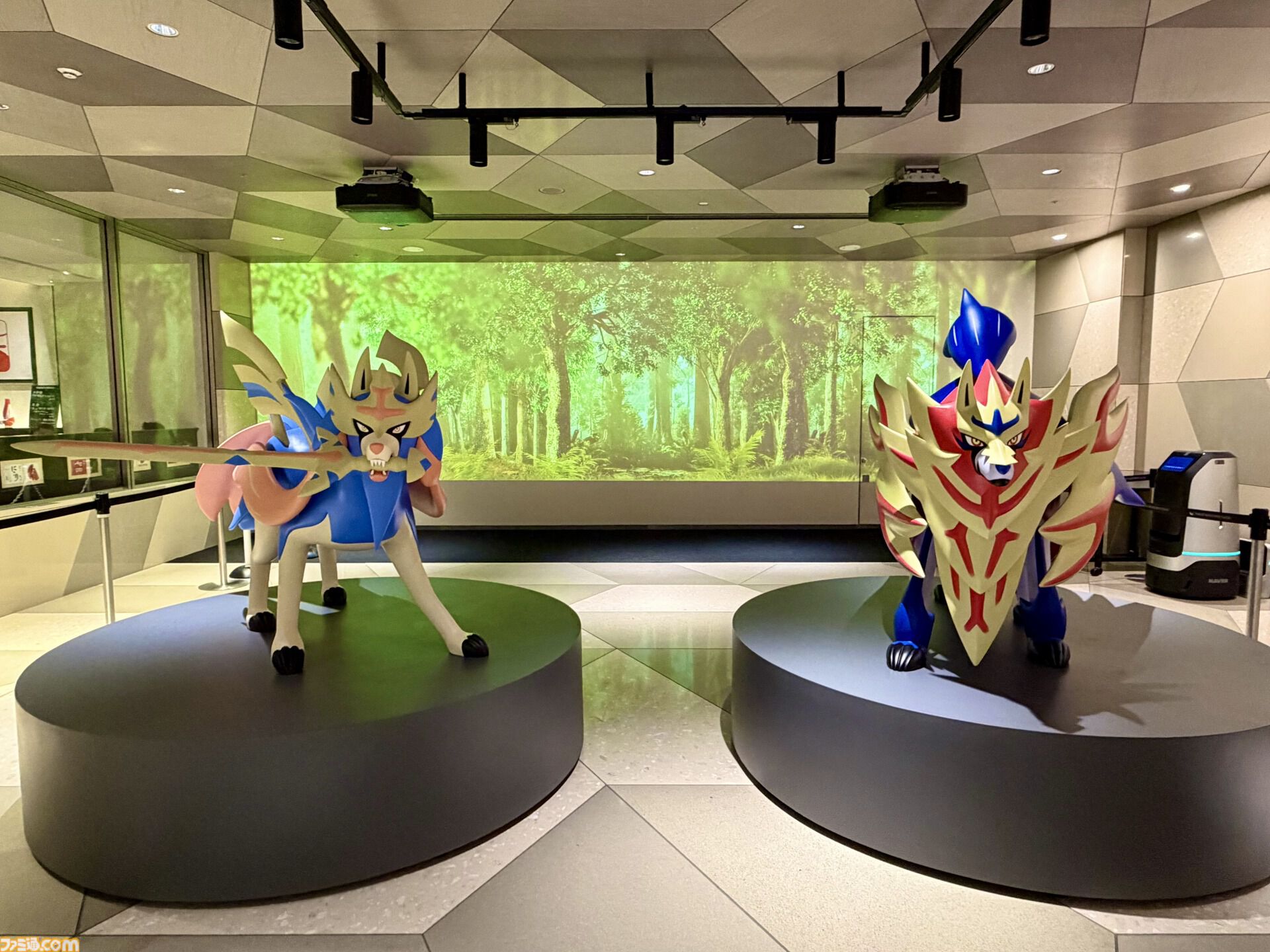 『ポケモン』“レジェンドリサーチ in 日本橋＆八重洲”内覧会リポート。伝説のポケモン立像に大興奮！ 松丸亮吾さんが語る謎解きのこだわり