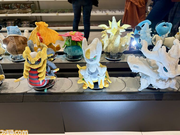 『ポケモン』“レジェンドリサーチ in 日本橋＆八重洲”内覧会リポート。伝説のポケモン立像に大興奮！ 松丸亮吾さんが語る謎解きのこだわり