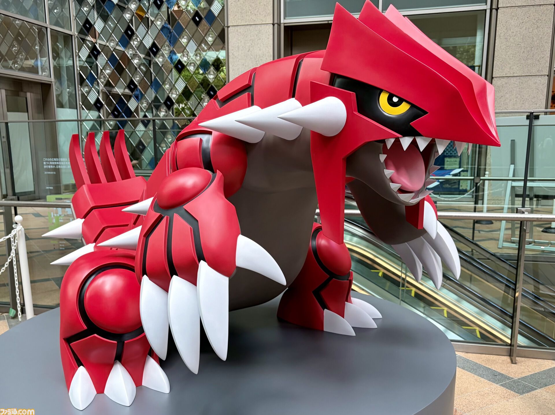 『ポケモン』“レジェンドリサーチ in 日本橋＆八重洲”内覧会リポート。伝説のポケモン立像に大興奮！ 松丸亮吾さんが語る謎解きのこだわり
