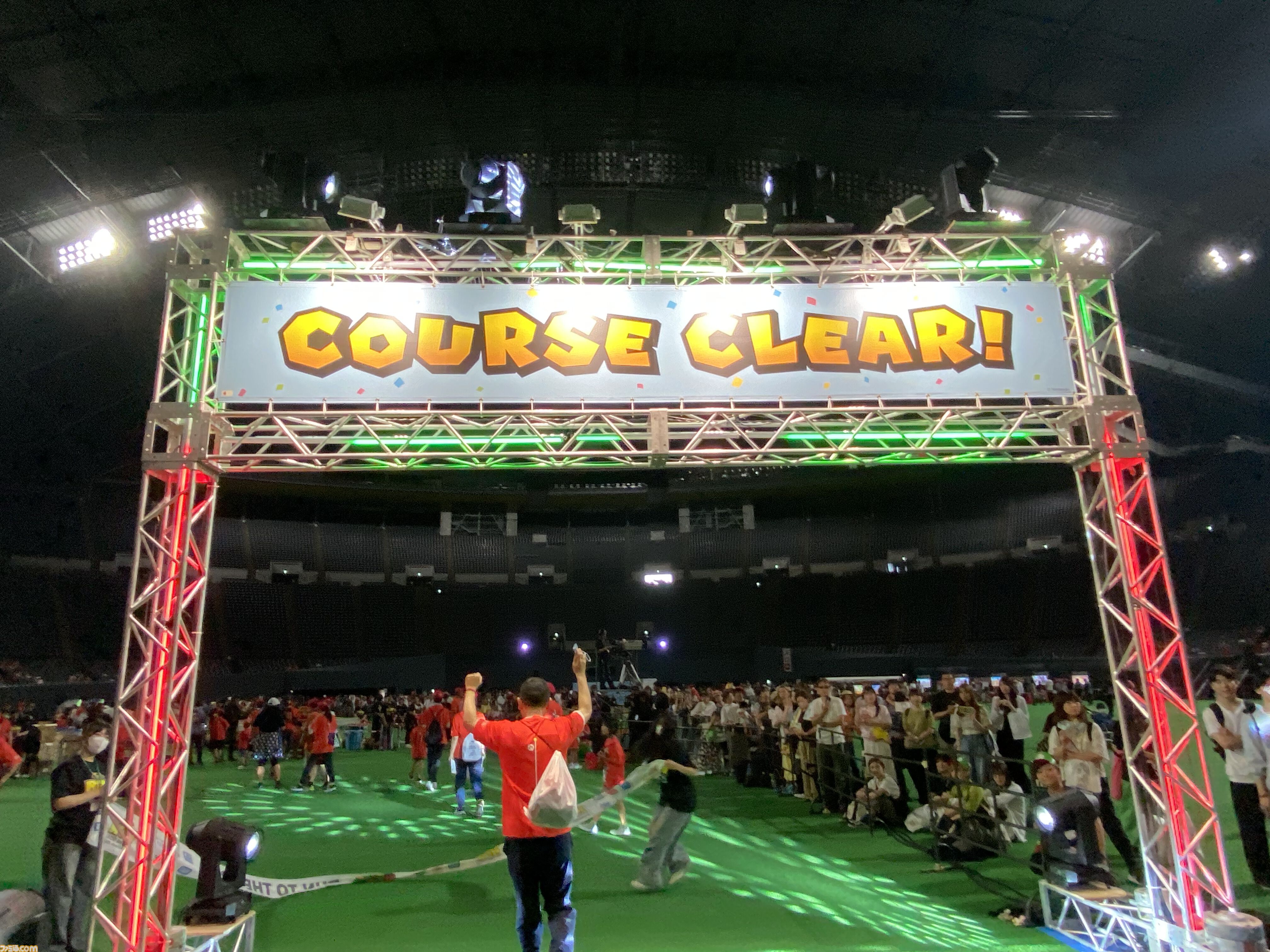 札幌に6000人超の“マリオ”が集結！ 『スーパーマリオ』ファンランイベントが日本で開催、ゴール前には“スタートンネル”も