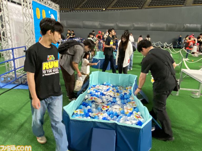 札幌に6000人超の“マリオ”が集結！ 『スーパーマリオ』ファンランイベントが日本で開催、ゴール前には“スタートンネル”も