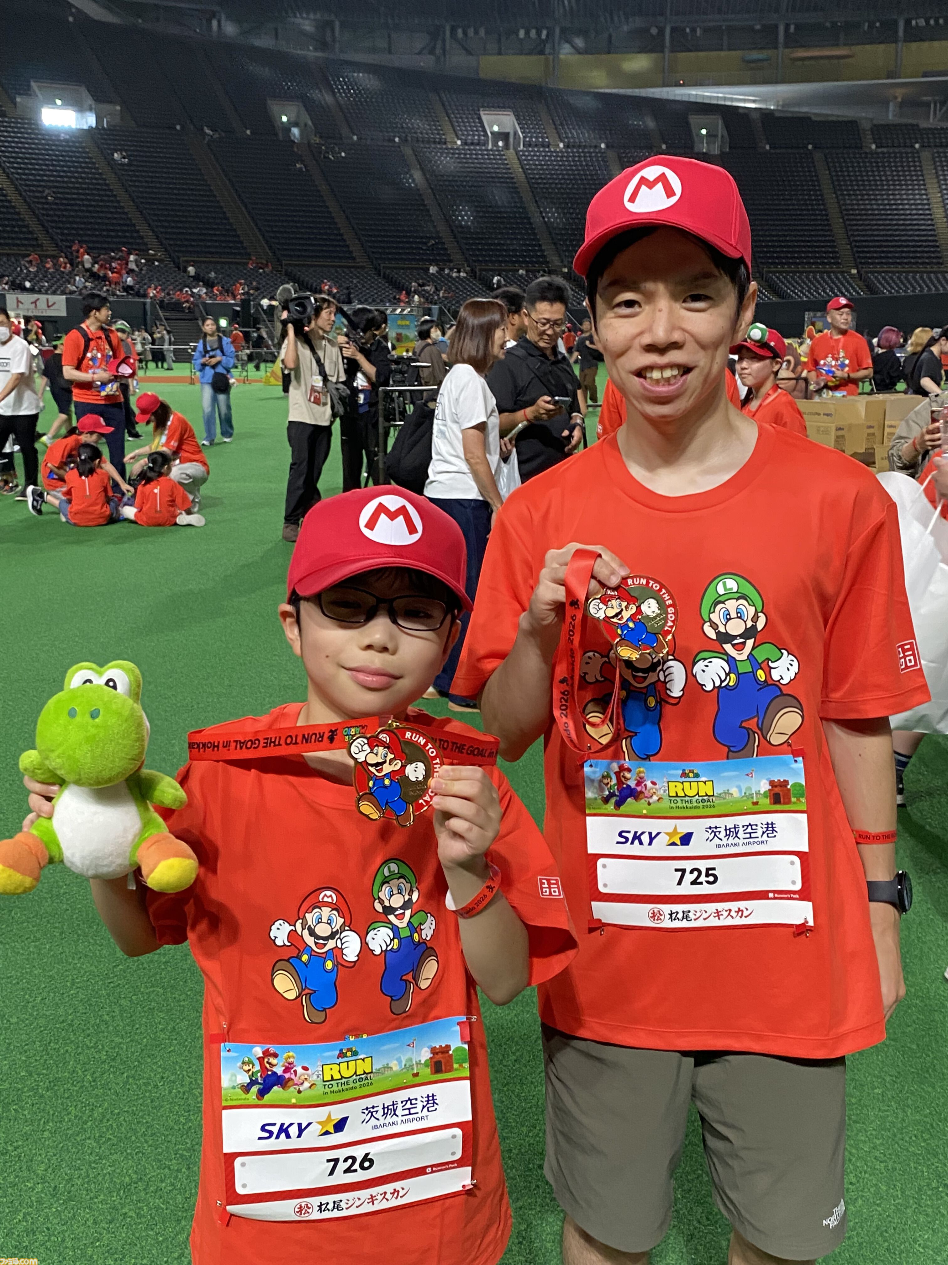 札幌に6000人超の“マリオ”が集結！ 『スーパーマリオ』ファンランイベントが日本で開催、ゴール前には“スタートンネル”も
