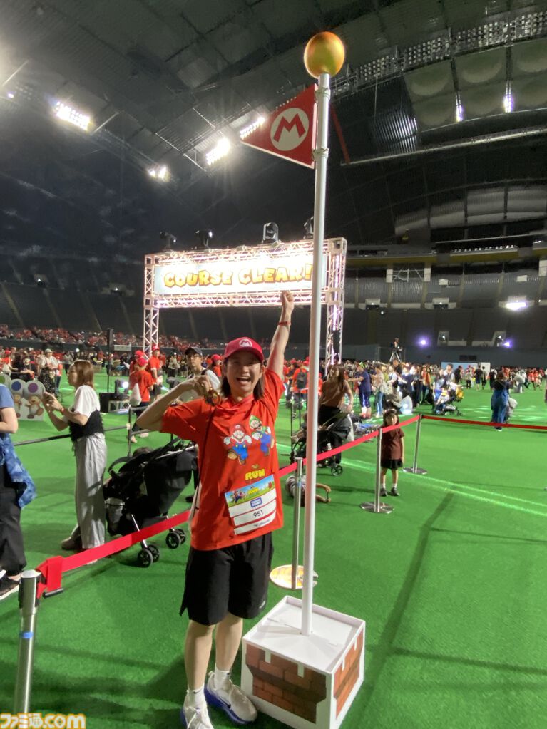 札幌に6000人超の“マリオ”が集結！ 『スーパーマリオ』ファンランイベントが日本で開催、ゴール前には“スタートンネル”も