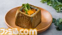 『ダンジョン飯』“炎⻯にカツレツ”や“コカトリスの親子あんかけ”がうまそう。レッドドラゴンのステーキはワニ肉で再現。コラボカフェが7/2より池袋で開催