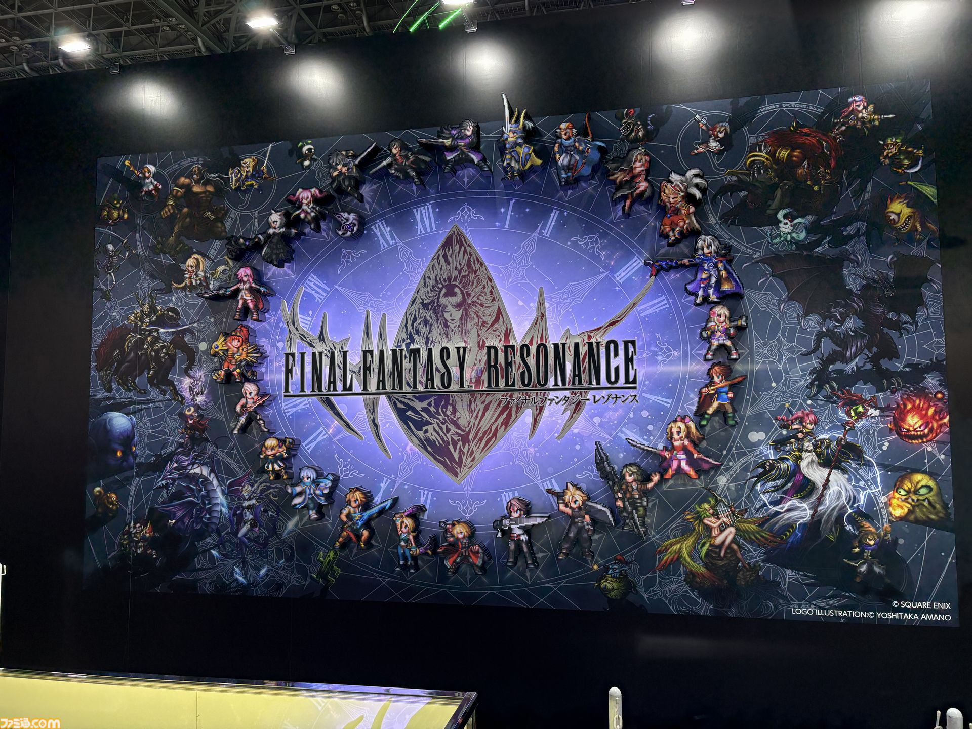 スクエニブースに巨大メテオが出現。忘らるる都でのあのシーンなど『FF7』フォトスポット、限定ノベルティにはレトロパッケージ風BOXも【TGS2026】