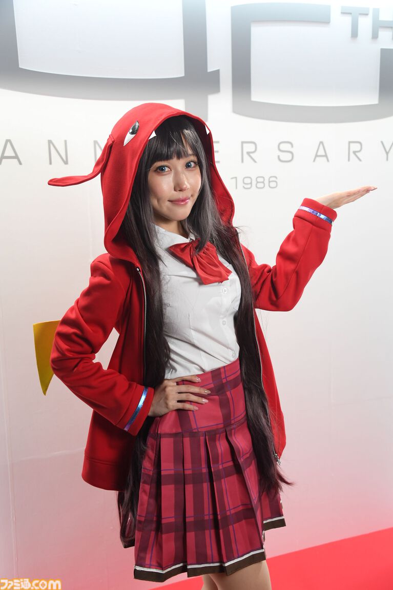 MSIブースで超本格的なドライビングが味わえる! 総額200万円超えのデスクトップPCの中には3つの液晶ディスプレイを搭載【TGS2026】