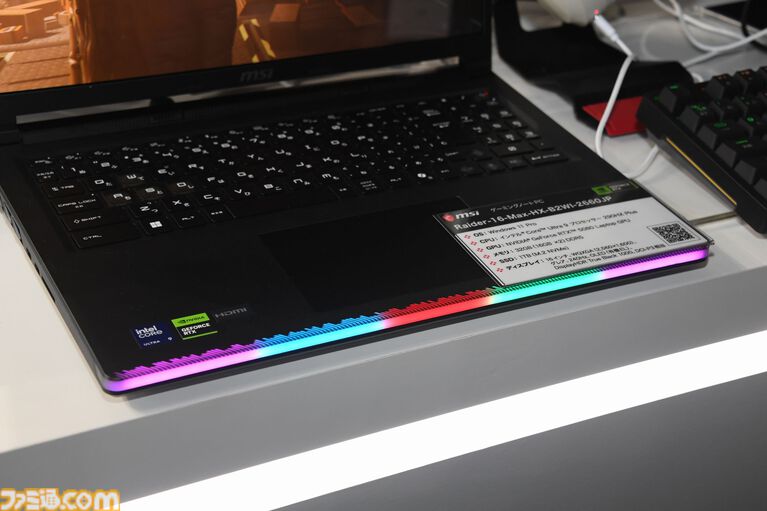 MSIブースで超本格的なドライビングが味わえる! 総額200万円超えのデスクトップPCの中には3つの液晶ディスプレイを搭載【TGS2026】