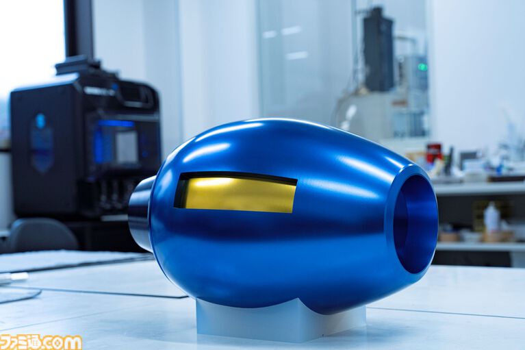 『ロックマン』ロックバスターが1/1スケールで実現。職人たちが緻密な造形と究極の青を追求した逸品。TGS2026のカプコンブースで出展
