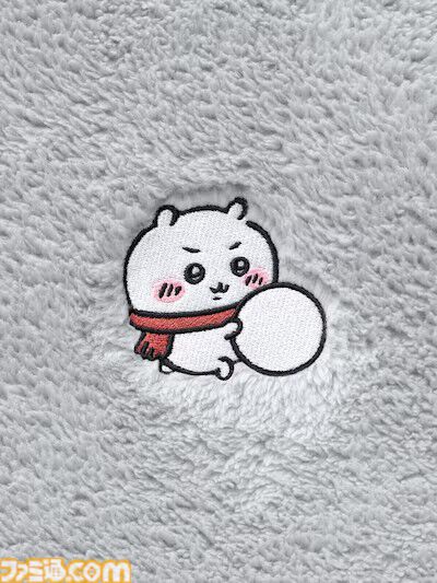 『ちいかわ』GUから“さむ~い雪の日も楽しもう!”テーマのふわもこアイテムが登場。スウェットやパーカー、部屋着などあったかアイテムが11月20日より発売