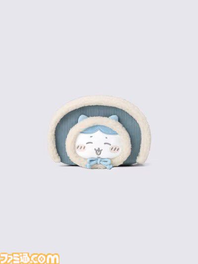 『ちいかわ』GUから“さむ~い雪の日も楽しもう!”テーマのふわもこアイテムが登場。スウェットやパーカー、部屋着などあったかアイテムが11月20日より発売
