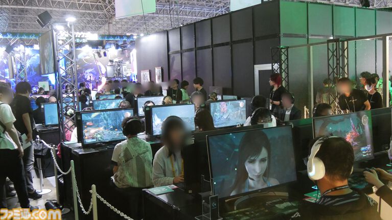 『FF7 リベレーション』クラウドとティファの距離感、セフィロスの行動に最終章ならではの変化!? シド、ヴィンセントでバトルもたっぷり【TGS2026】