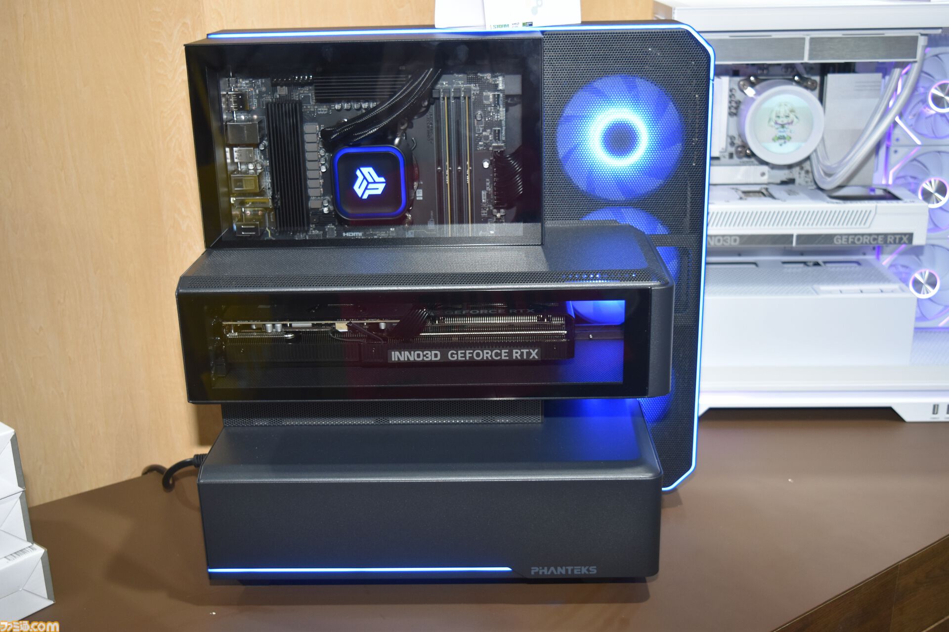 画像ページ (20/27) 【NVIDIA】アーケード筐体風や画面だらけの自作PC