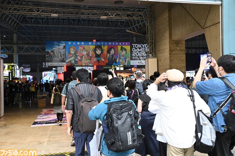 東京ゲームショウ2026一般日が開幕！曇天の中幕張メッセには早朝から長蛇の列が。『GTA6』シアターや『FF7 リベレーション』『モンハンワイルズ：アセンダンス』などの整理券が早々に配布終了