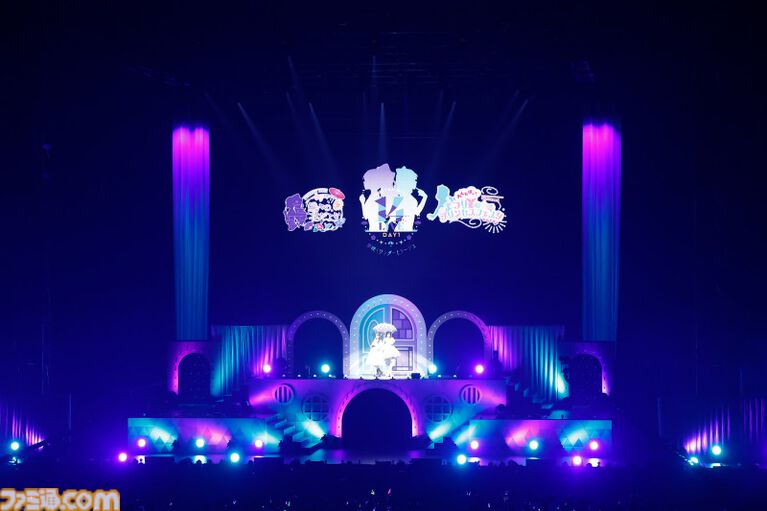 『アイマス ミリオンライブ!』14thライブDAY1エミリー&まつり主演公演リポート。MCなしで32曲をノンストップで披露。それぞれのソロ新曲はもちろん、ふたりの新デュエット曲も!