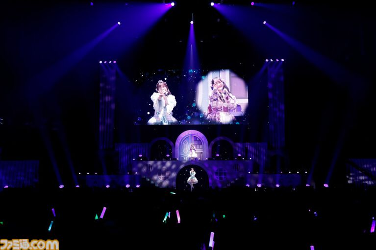 『アイマス ミリオンライブ!』14thライブDAY1エミリー&まつり主演公演リポート。MCなしで32曲をノンストップで披露。それぞれのソロ新曲はもちろん、ふたりの新デュエット曲も!