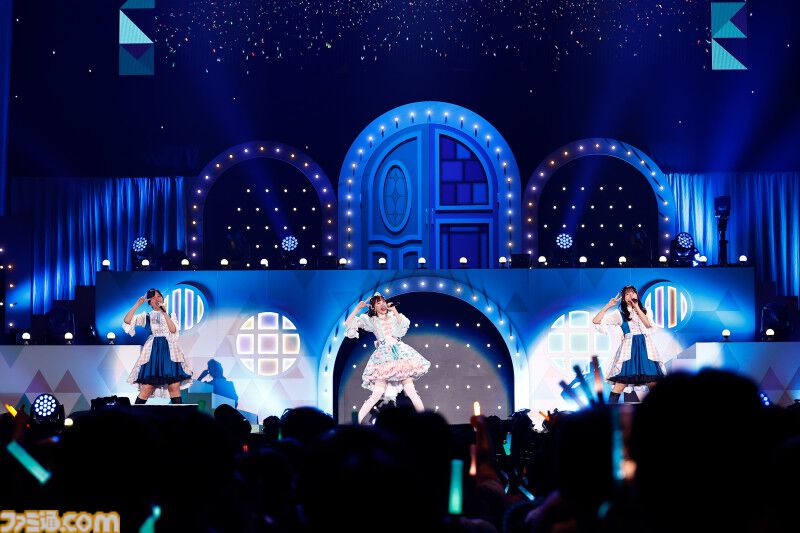 『アイマス ミリオンライブ！』14thライブDAY1エミリー＆まつり主演公演リポート。MCなしで32曲をノンストップで披露。それぞれのソロ新曲はもちろん、ふたりの新デュエット曲も！