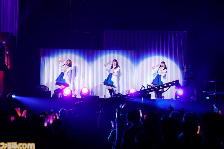 『アイマス ミリオンライブ!』14thライブDAY1エミリー&まつり主演公演リポート。MCなしで32曲をノンストップで披露。それぞれのソロ新曲はもちろん、ふたりの新デュエット曲も!