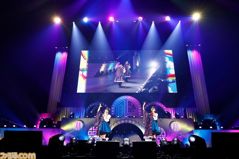 『アイマス ミリオンライブ！』14thライブDAY1エミリー＆まつり主演公演リポート。MCなしで32曲をノンストップで披露。それぞれのソロ新曲はもちろん、ふたりの新デュエット曲も！
