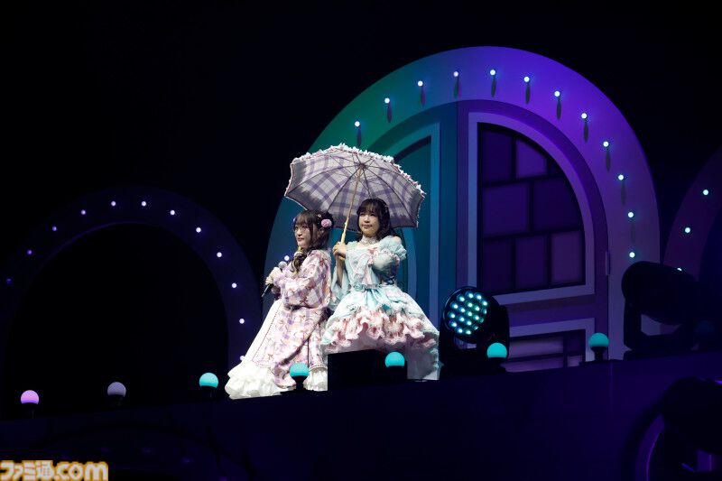 『アイマス ミリオンライブ！』14thライブDAY1エミリー＆まつり主演公演リポート。MCなしで32曲をノンストップで披露。それぞれのソロ新曲はもちろん、ふたりの新デュエット曲も！