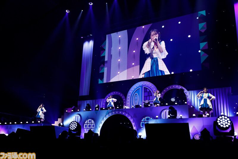 『アイマス ミリオンライブ！』14thライブDAY1エミリー＆まつり主演公演リポート。MCなしで32曲をノンストップで披露。それぞれのソロ新曲はもちろん、ふたりの新デュエット曲も！