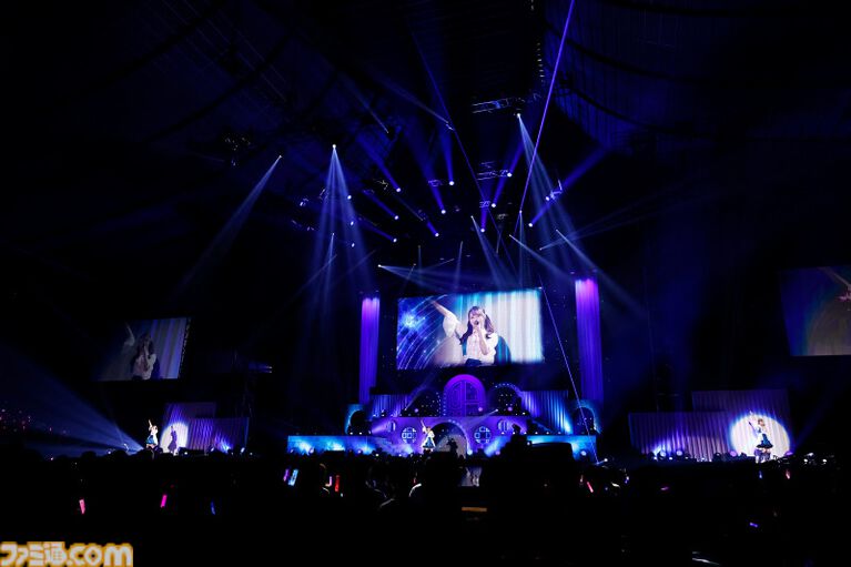 『アイマス ミリオンライブ!』14thライブDAY1エミリー&まつり主演公演リポート。MCなしで32曲をノンストップで披露。それぞれのソロ新曲はもちろん、ふたりの新デュエット曲も!