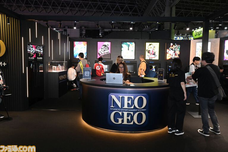 “NEOGEO AES+”で最新のNEOGEOを試遊。HDMI端子に対応し、過去のNEOGEOとの互換性もアリ。『サムスピ零SP』の修正も予定。開発陣の解説をお届け【TGS2026】