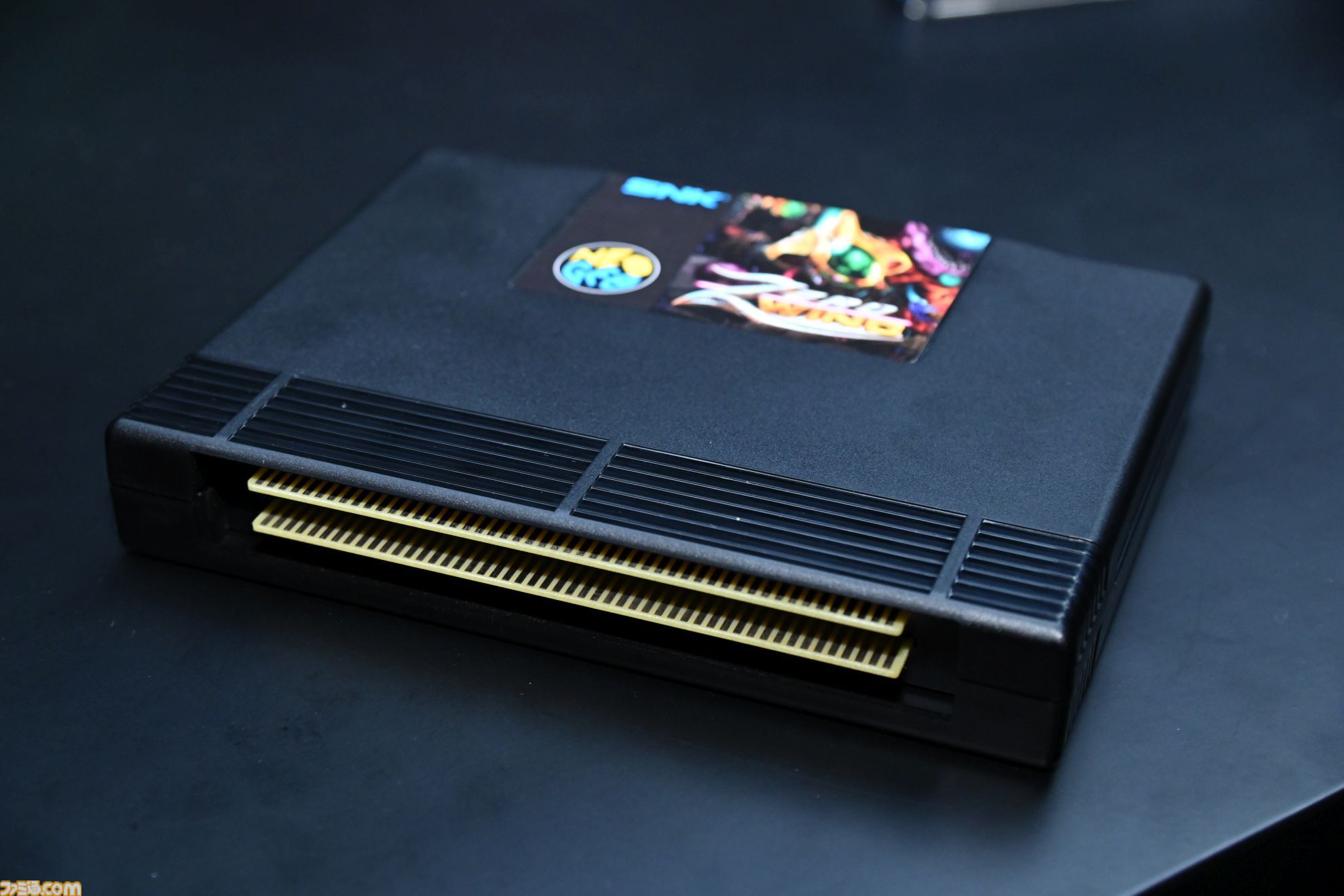 “NEOGEO AES+”で最新のNEOGEOを試遊。HDMI端子に対応し、過去のNEOGEOとの互換性もアリ。『サムスピ零SP』の修正も予定。開発陣の解説をお届け【TGS2026】