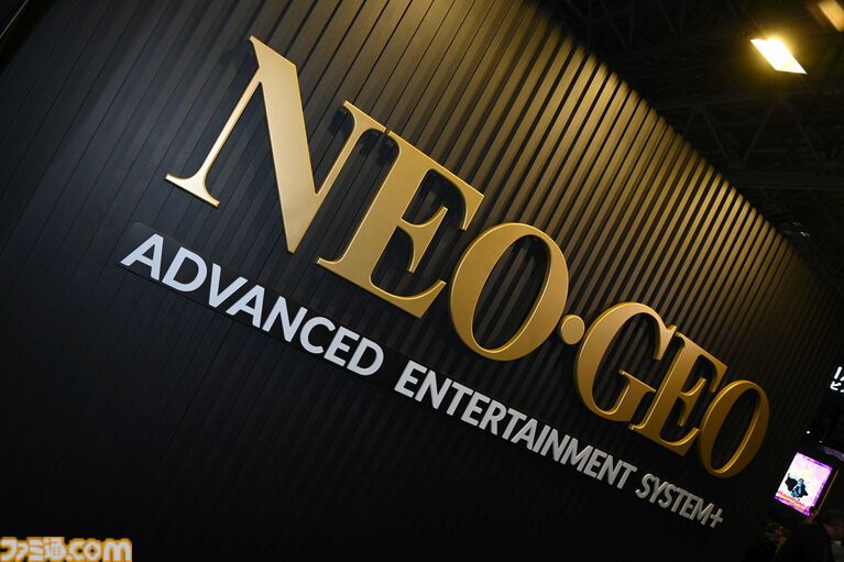 “NEOGEO AES+”で最新のNEOGEOを試遊。HDMI端子に対応し、過去のNEOGEOとの互換性もアリ。『サムスピ零SP』の修正も予定。開発陣の解説をお届け【TGS2026】