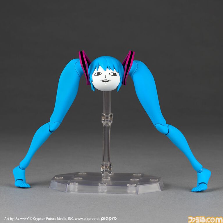 【初音ミク】シテヤンヨがリボルテックでフィギュア化、Amazonで予約受付中。あの“脚”が動く、曲がる、ポーズを決める